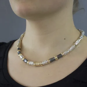 Jéh Jewels Touch of Gold collier - Buisjes en hamerslag balletjes 19148